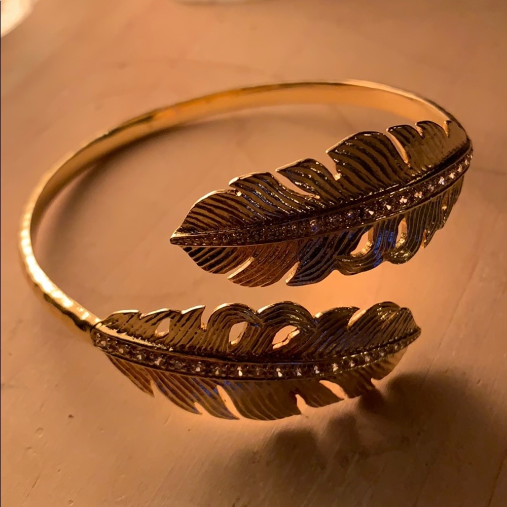 Feather cuff - Picture 5 of 6
